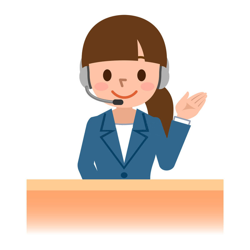 operatore-femminile-di-call-center-con-la-cuffia-avricolare-72658365